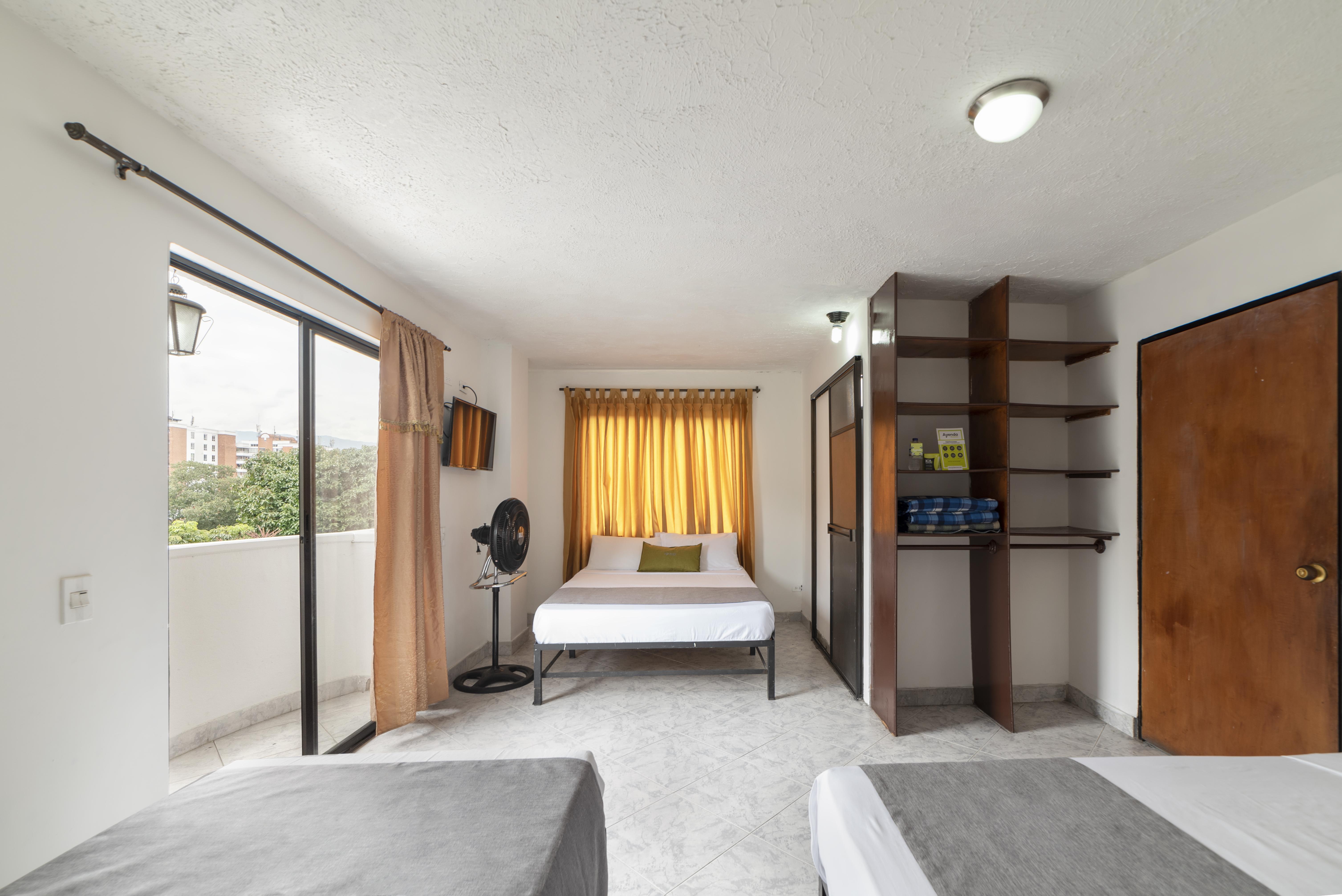 Hotel Balcones Del Estadio 2*
