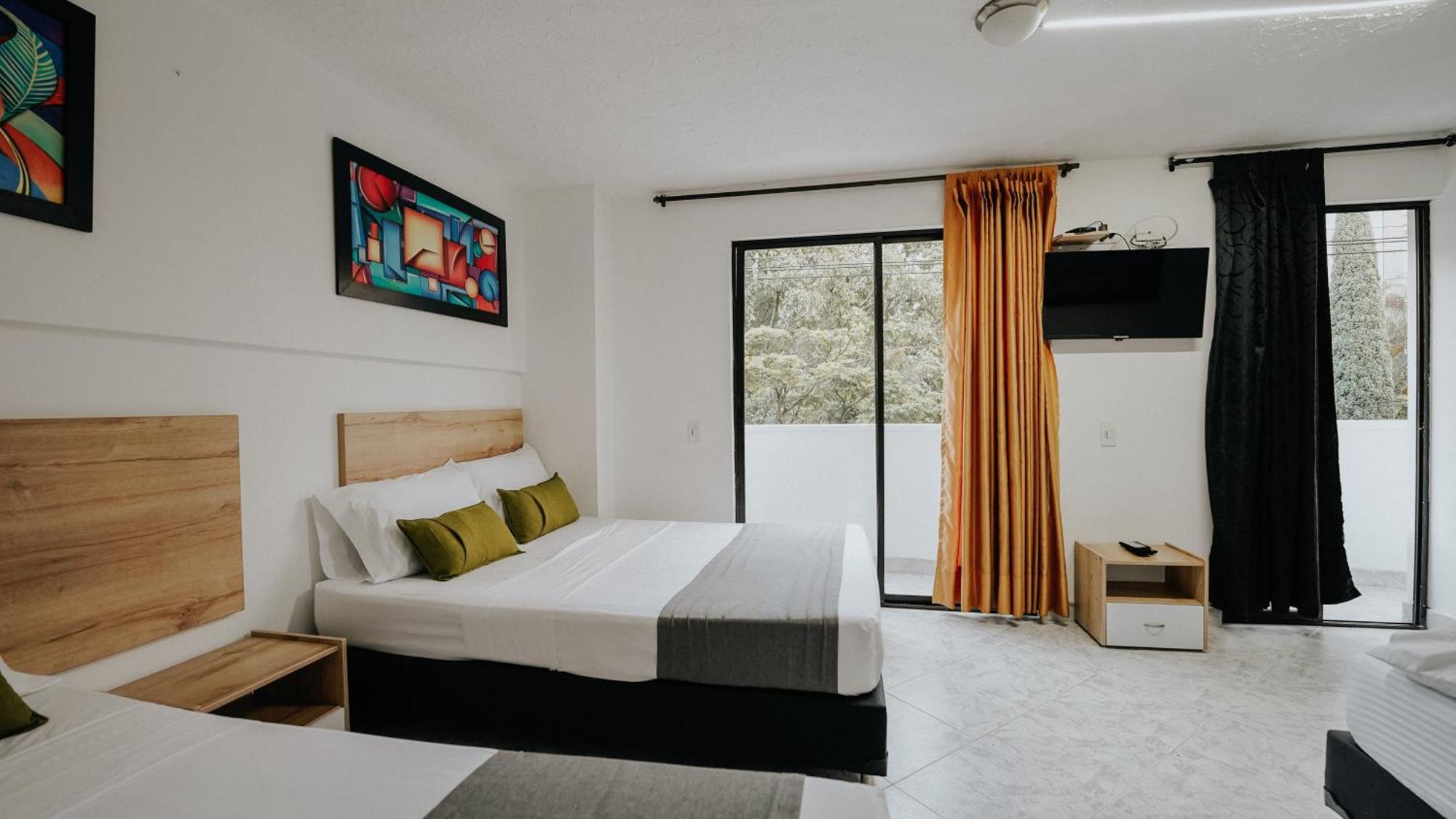 Hotel Balcones Del Estadio 2*