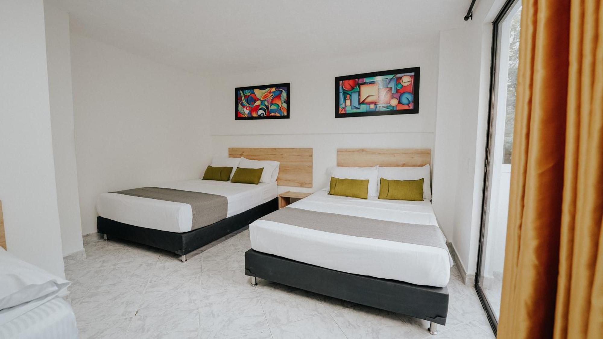 Hotel Balcones Del Estadio 2*